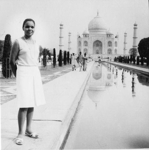 mom taj mahal